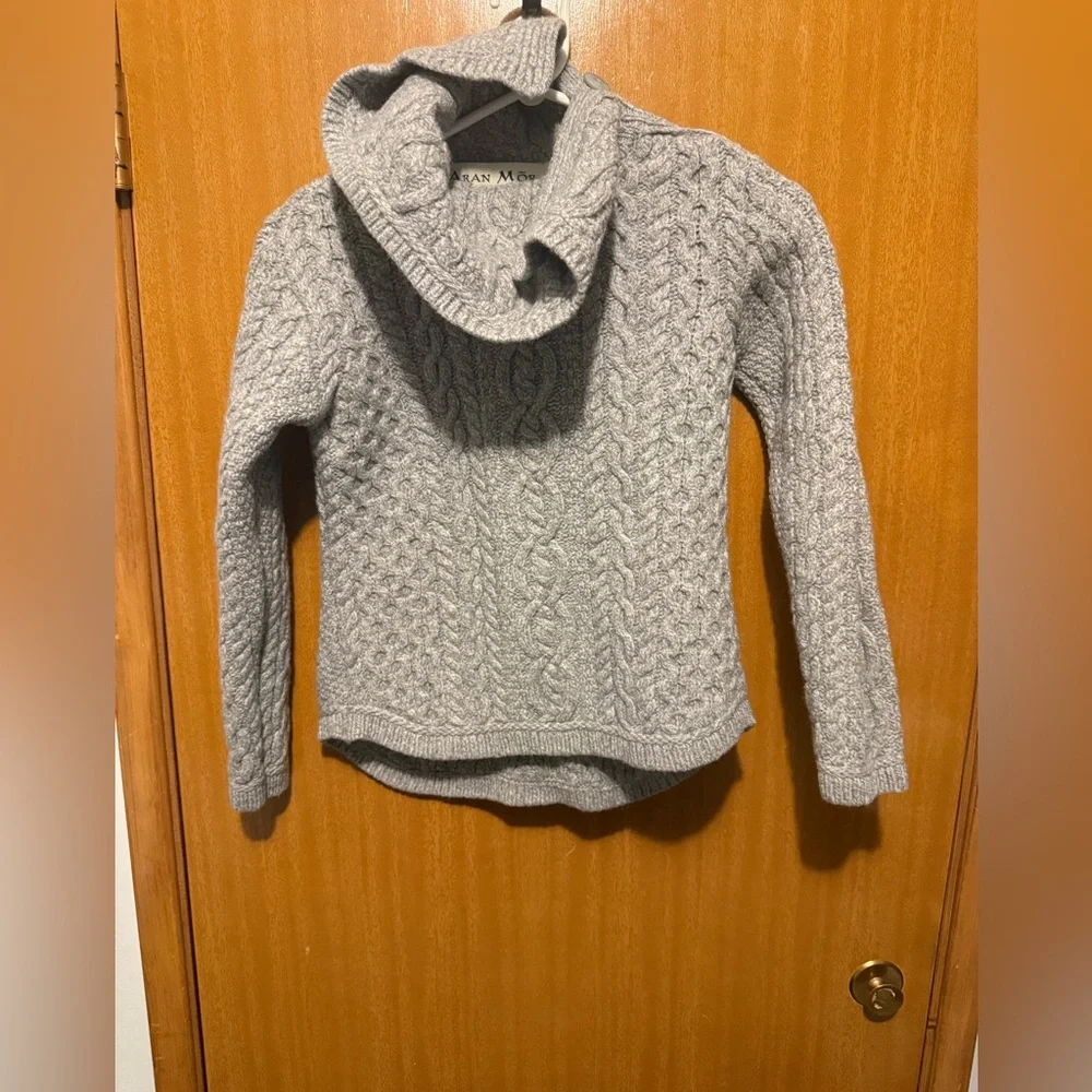 Aran Mòr Merino Wool Sweater
 Light Gray Cable Knit Cowl Neck Sweater - Picture 4 of 6